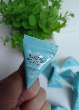 Содовий скраб baking powder від etude house