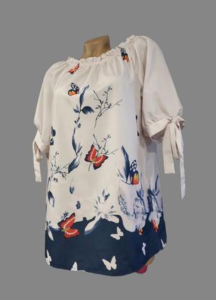 Гарна блузка.