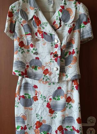 Яркий винтажный летний костюм с юбкой