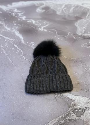 Зимняя шапка с натуральным мехом1 фото