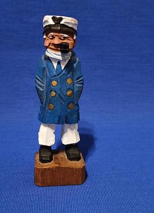 Винтажная деревянная резная статуэтка 70х годов прошлого века капитан с трубкой