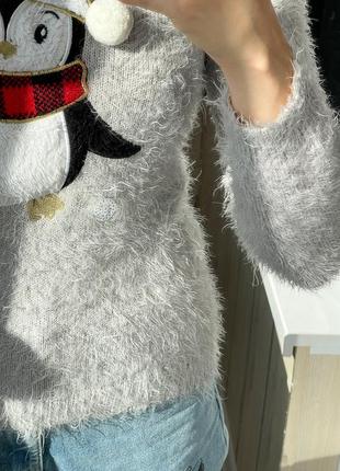 Серый рождественский свитер травка с пингвином 1+1=310 фото
