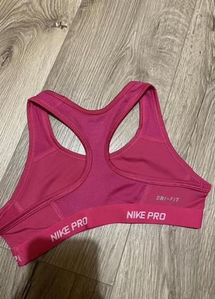 Nike спортивний топ на дівчинку 8-10років 128-137см2 фото