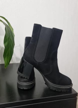 Ботинки casadei.38.5.