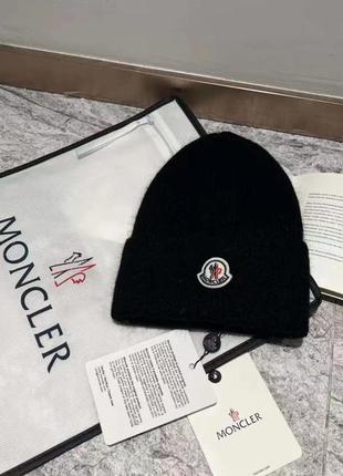 Шапка moncler в ограниченном количестве черная