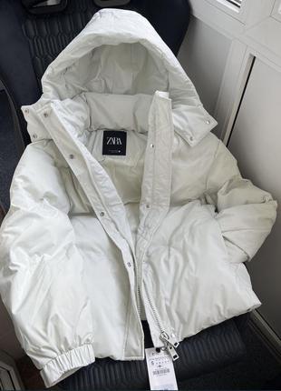 Белый пуховик куртка zara в размере м и л (болемерит)