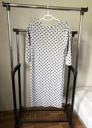 Платье в хорошем состоянии.