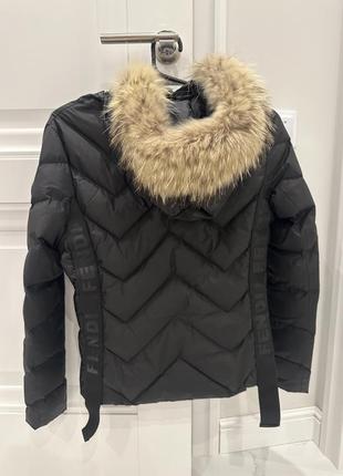 Зимняя женская куртка пуховик fendi