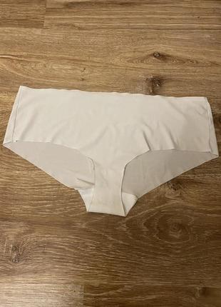 Шикарні, базові, безшовні, трусики, в ніжно кремовому, кольорі, від бренду: triumph 😤