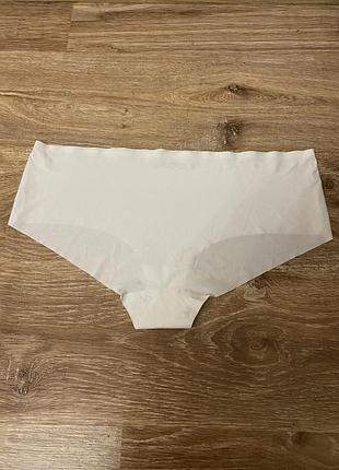 Шикарні, базові, безшовні, трусики, в ніжно кремовому, кольорі, від бренду: triumph 😤