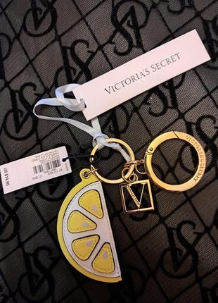 Брелок подвеска шарм victoria's secret keychain charm1 фото