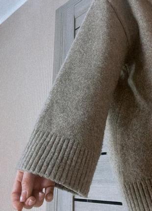 Свитер oversize с вырезом и ровным рукавом, свитер в цвете кэмел3 фото