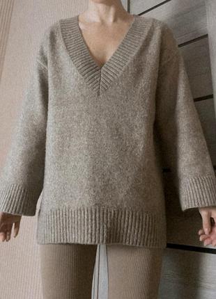 Свитер oversize с вырезом и ровным рукавом, свитер в цвете кэмел4 фото