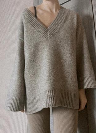 Свитер oversize с вырезом и ровным рукавом, свитер в цвете кэмел6 фото