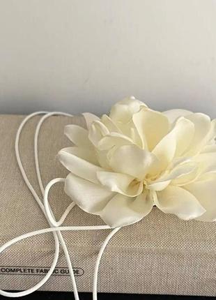 Каітка цветок белый черный роза чокер подвеска4 фото
