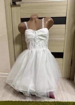 Сучасна весільна сукня, сукня для фотосесії1 фото