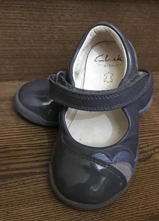 Дитячі шкіряні туфельки туфлі clarks clarks