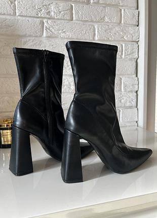 Черевики zara