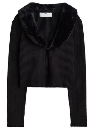 Трендова кофтинка, топ з хутром primark