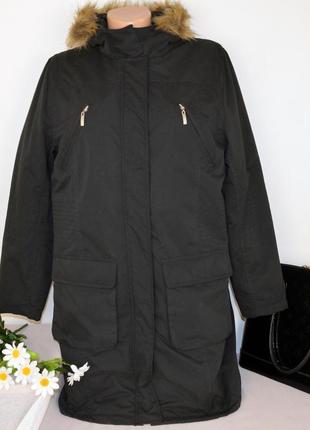 Утепленная куртка с меховым капюшоном и карманами casual comfort синтепон2 фото