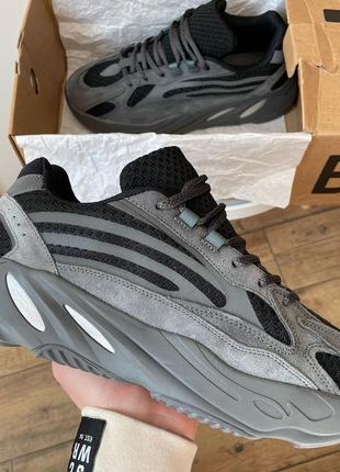 Кроссовки мужские yeezy boost 700 v2 grey black