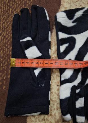 Красивые итальянские перчатки принт зебра taglia unica