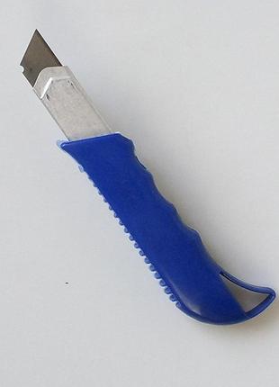 Нож канцелярский cutter knife с лезвием 16 мм4 фото