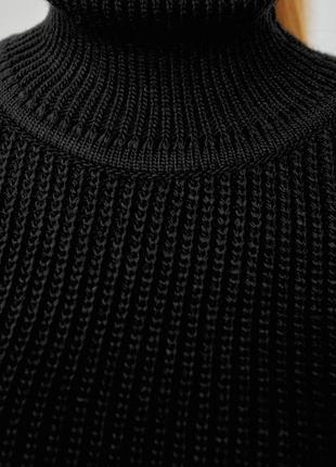 Черный женский укороченный свитер свободного фасона с воротником 42-46, 48-525 фото