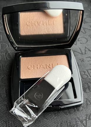 Пудра с шимерром, румяна, хайлайтер poudre lumiere nacree shimmer glow powder2 фото