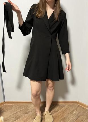 Сукня чорна на запах українського бренду the lace