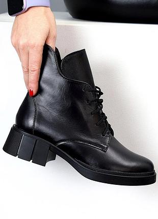 Кожаные женские зимние ботинки на натуральном меху