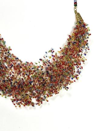 Колье из бисера и бусин