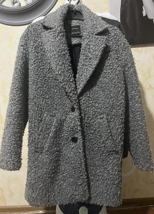 Пальто bershka