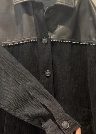 Zara рубашка куртка вельветова сорочка зі вставкою з еко шкіри на плечах з камінням бархатна .3 фото