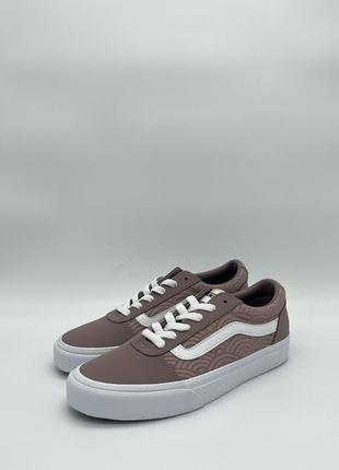 Vans ward casual graphic