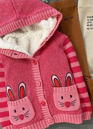 Жакет на меховушки дуже теплий. 2-3 рочки. новий.