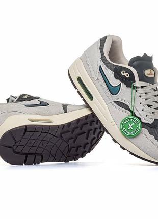 Кросівки жіночі / чоловічі сірі замшеві nike air max 1 protection pack