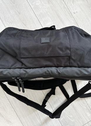 Спортивна сумка з безліччю кишень унісекс mango дорожня сумка чорна фірмова