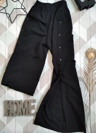 Широкі штани чорні брюки палаццо прямі на кнопках широкі чорні