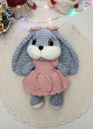 Игрушка из плюшевой пряжи,
зайка🐰🎀