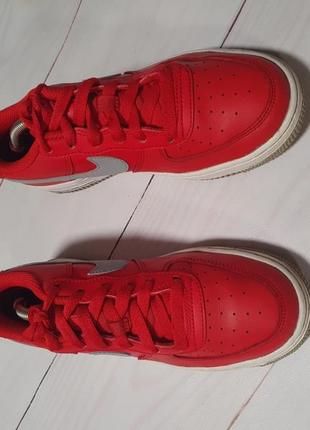 Красные кроссовки nike air force 1 low university3 фото