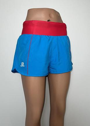 Оригинальные яркие шорты для занятий спортом salomon