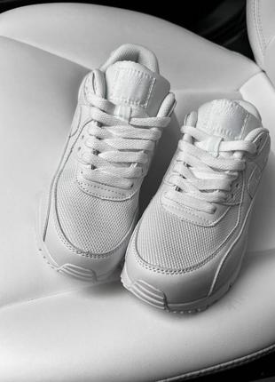 Шикарная стильная женская обувь кроссовки nike air max 90 white наляжной топ новинка