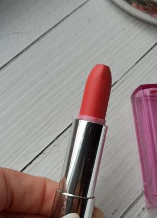 Maybelline hydra extreme помада экстремальное увлажнение 445