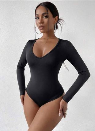 Боди с бахромой на спине