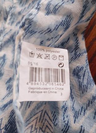 Лёгкий белоголубой шарф-платок