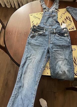 Джинсовый комбинезон levi’s