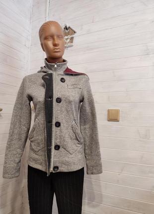 Супер теплая кофта  с шерсти lana италия есть  брак