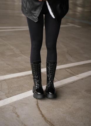 Лаковые натуральные ботинки женские демисезонные на шнуровке черные m-245 фото
