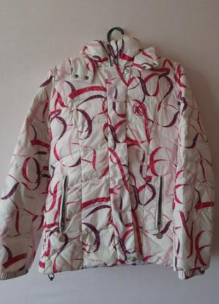 Курточка спортивная стильная